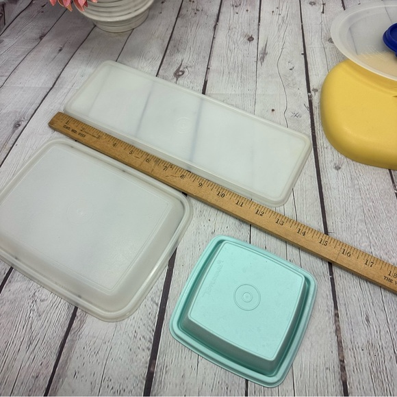 Tupperware seal cover lid replacements food storage - Picture 2 of 8